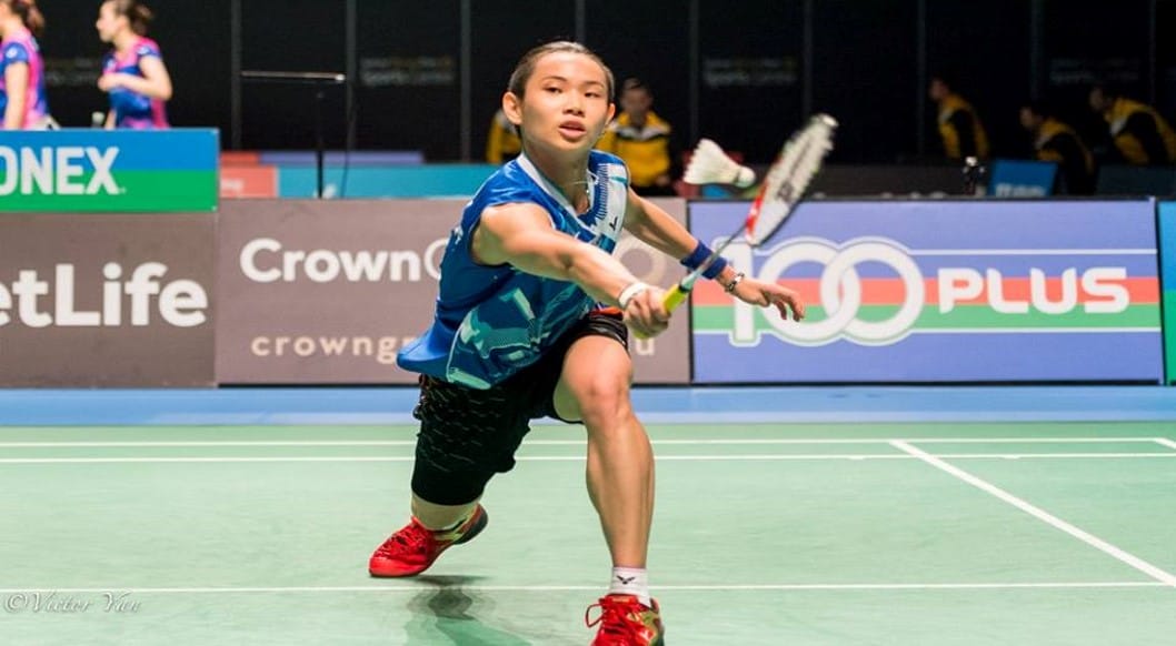 Read more about the article Badminton Backhand defensive footwork